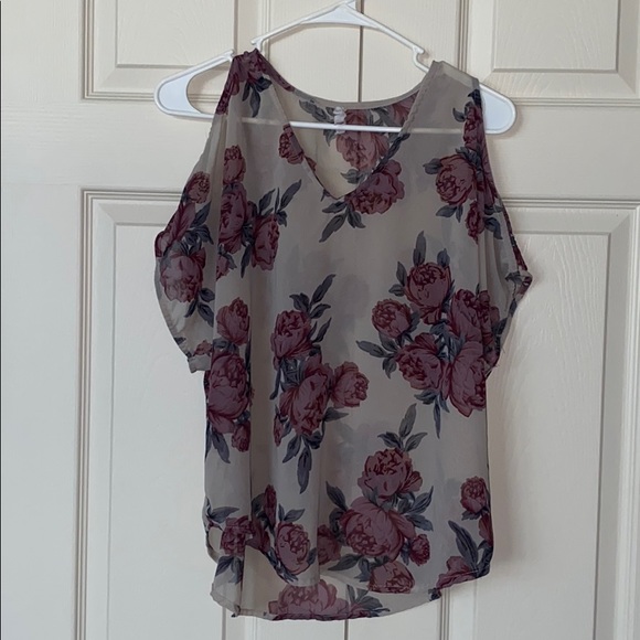 Live 4 Truth Tops - Live for truth cold shoulder top